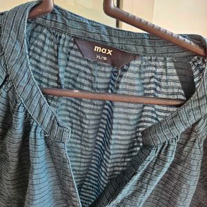 Max Women Green Top