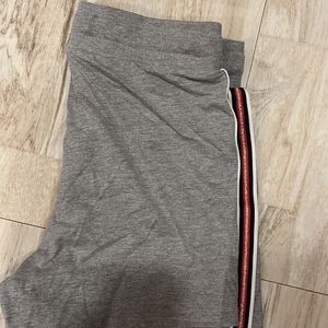 Westside jersey cotton shorts in size M