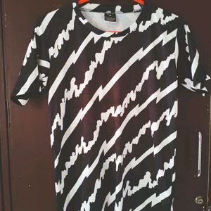 Printed Black And White Tshirt