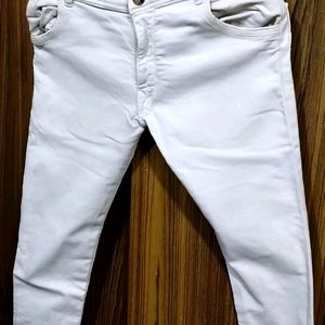Slim Fit White Jeans 👖