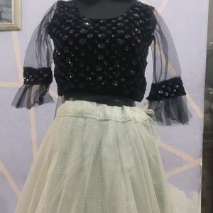 Lehenga With Black Blouse And Duptta