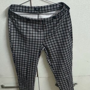 Rio Women’s Black & White Stripes Pants