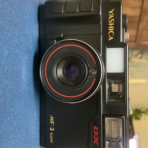 YASHICA CAMERA WORKING CONDITION