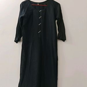 SIMPLE BLACK STRIGHT KURTA