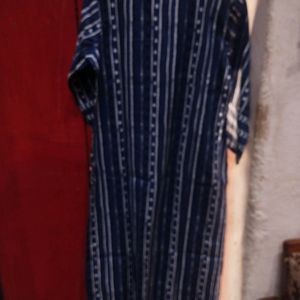 Varanga Blue And White V Neck Kurta