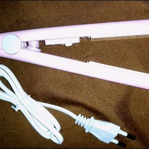 Mini Hair Straightener