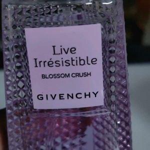 Givenchy Live irresistible Blossom crush - 50ml