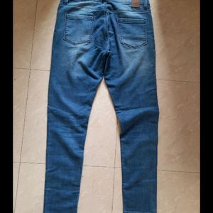 2 Strachable Jeans 30 Inch