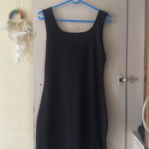 Ribbed Black Sleevless Dress