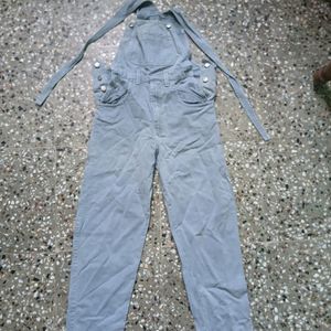 Women Dungry Size 32