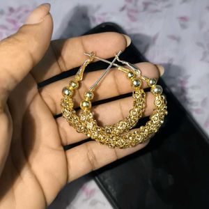 Gold Ring Earing