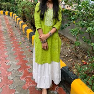 Floral Embroidered Straight Kurta With Skirt