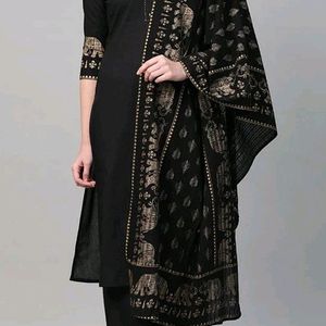 Black Solid Kurta With Palazzo And Dupatta