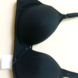 Black Lightly Padded T-shirt Bra (Nonwired)