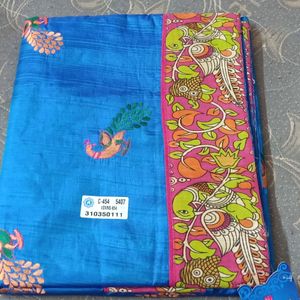 Saree With Nice Border And Beautiful Blouse Design