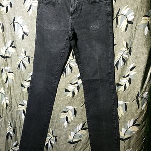 Branded Jeans  Fully Strachable