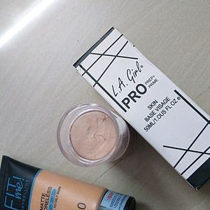 fit me foundation with concealer and primer