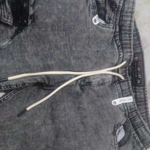 Unused Jeans In Very Gud Condition