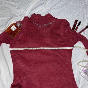 Turtle Neck Fitted Top Maroon