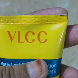 New VLCC Sunscreen SPF 30