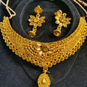 Gold Necklace Set