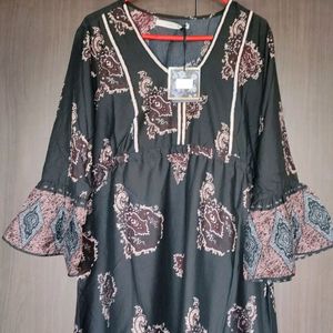 ** SALE ** ✌️✌️🙋‍♀️😍 Beautiful 😍 🤩 👌 Kurthi