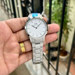 DW PREMIUM QUALITY MENS WATCH @SALE