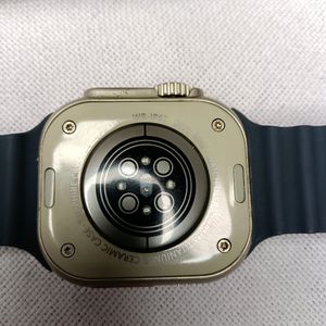 Smart Watch In an Amazing Condition