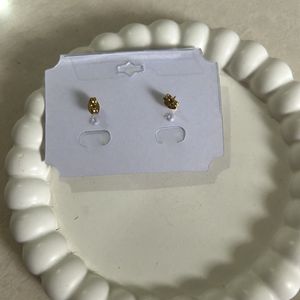 Anti-tarnish stud earrings