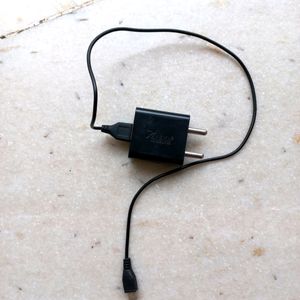 Syska Mobile Charger