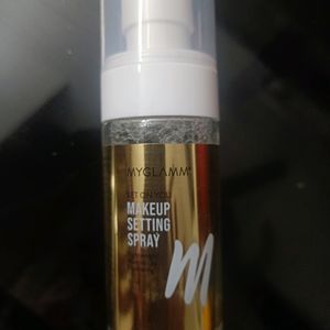 MYGLAMM Makeup Setting Spray