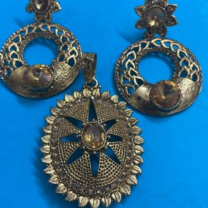 Golden Jewellery Set