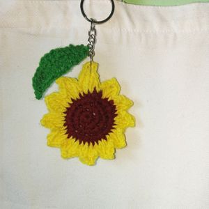 Crochet 🧶 Sunflower 🌻 Keychain Fixed Price