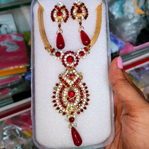 New Attractive & Beautiful Red Diamond Necklace