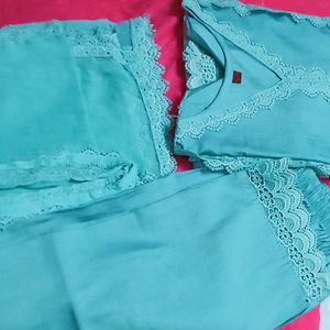 🛍️ Lace Bordered 🤩Pant Kurta Dupatta Set🛍️