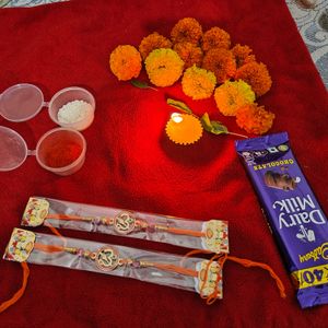 Perfect Rakhi Hamper For Rakhsha Bandhan