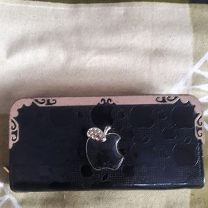 Clutch In Black Colour With Good Condition