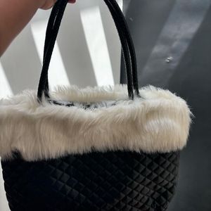 Kashmir Black Tote Bag With Fur