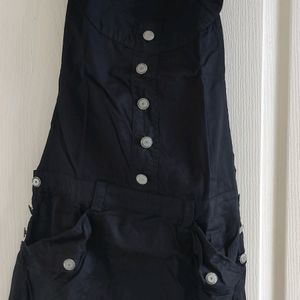 Gorgeous short black dungaree with inner top