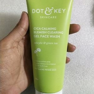 Dot&Key Cica Calming Blemish Clearing Gel FaceWash