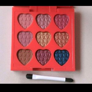 Xoxo Eyeshadow Palette