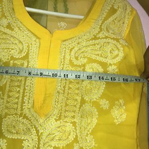 Chikankari Kurti With Inner