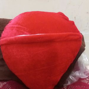 5 Pc Heart Shape Cushion New Without Tag