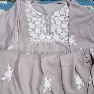 Lakhnawi Kurti