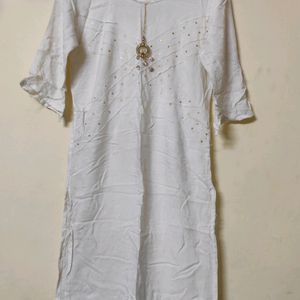 White Kurti