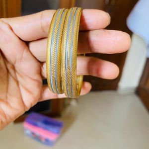 9 sets Of Bangles