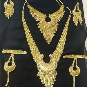 Golden Colour Necklace Set