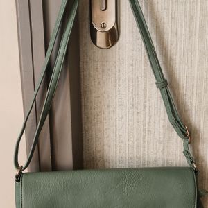 Caprese Sling Bag