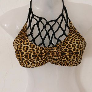 LEOPARD PRINT CROP TOP