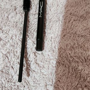 M.A.C Lip Brush With Free Spooly